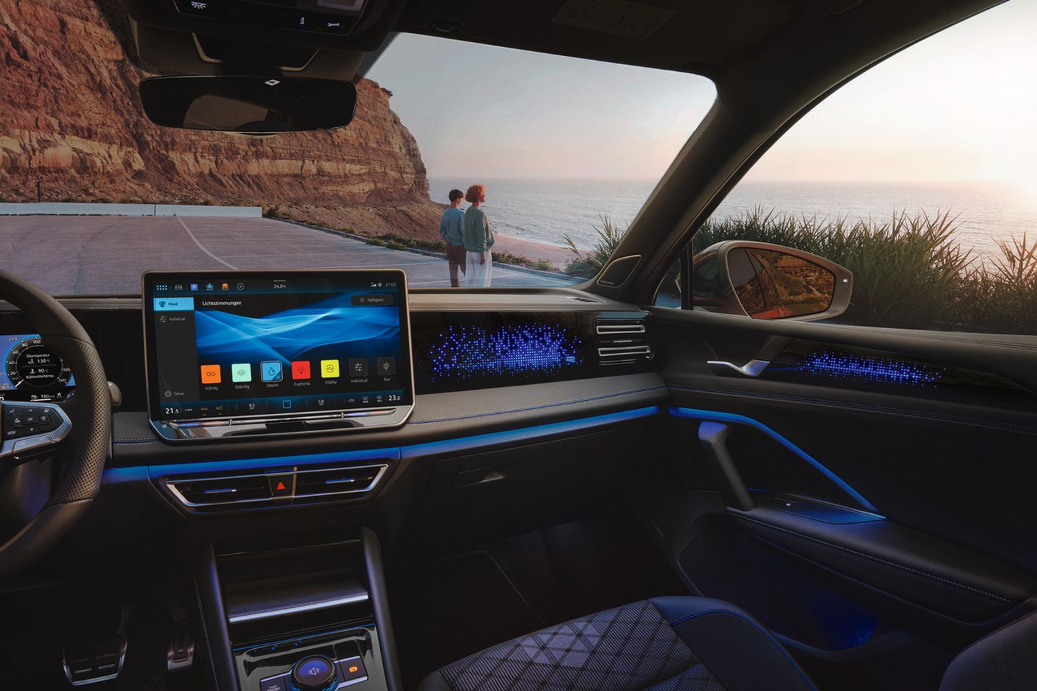 Close-up view of the all-new Volkswagen Tiguan Digital Cockpit