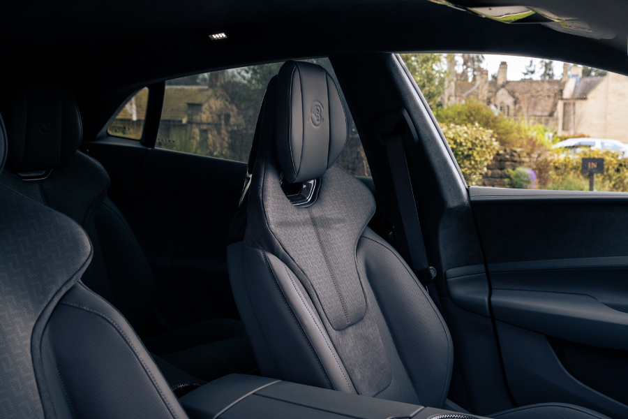 Lotus Emeya interior