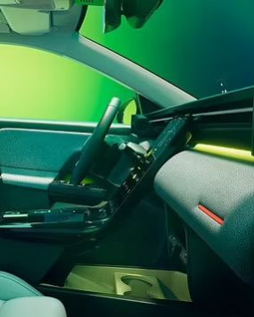 interior of Citroen C5 Aircross