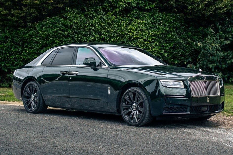 The 10 Best Cars With Panoramic Sunroofs JCT600