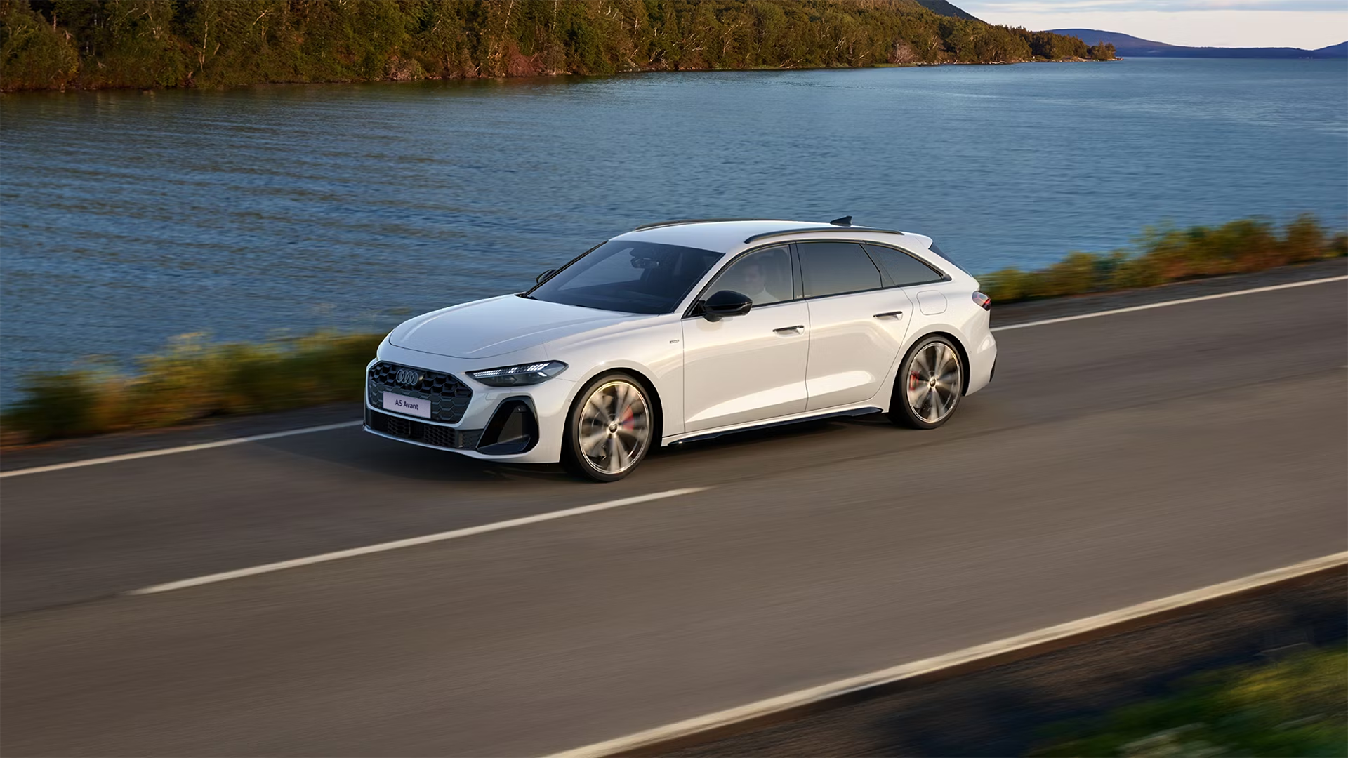 New A5 Avant e-hybrid
