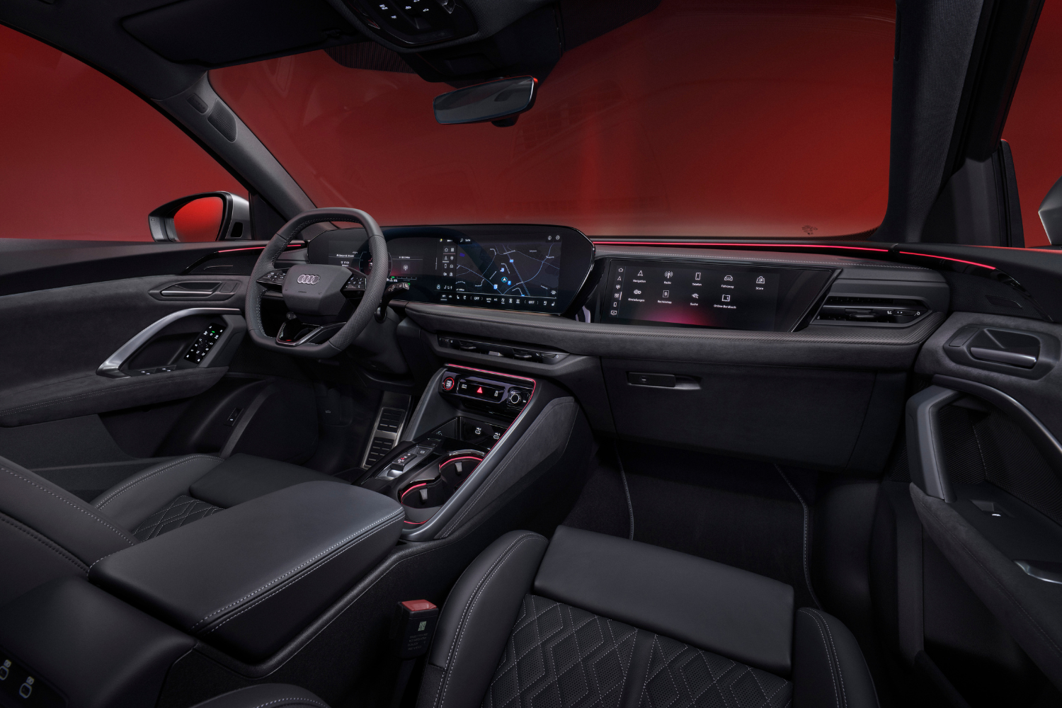 The black interior of the new Audi SQ5 Sportback.