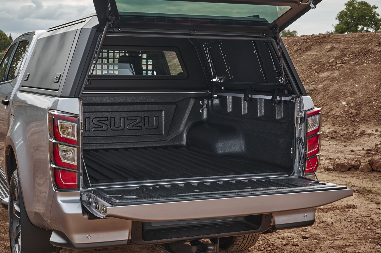 Isuzu D-Max Commercial