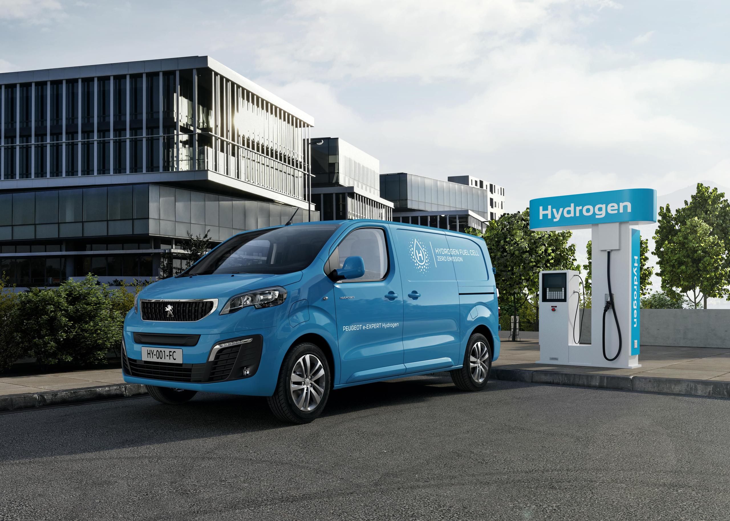 Peugeot Begins Production of New e-Expert Hydrogen