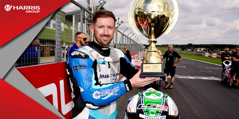 Harris MAXUS Jack Kennedy with trophy