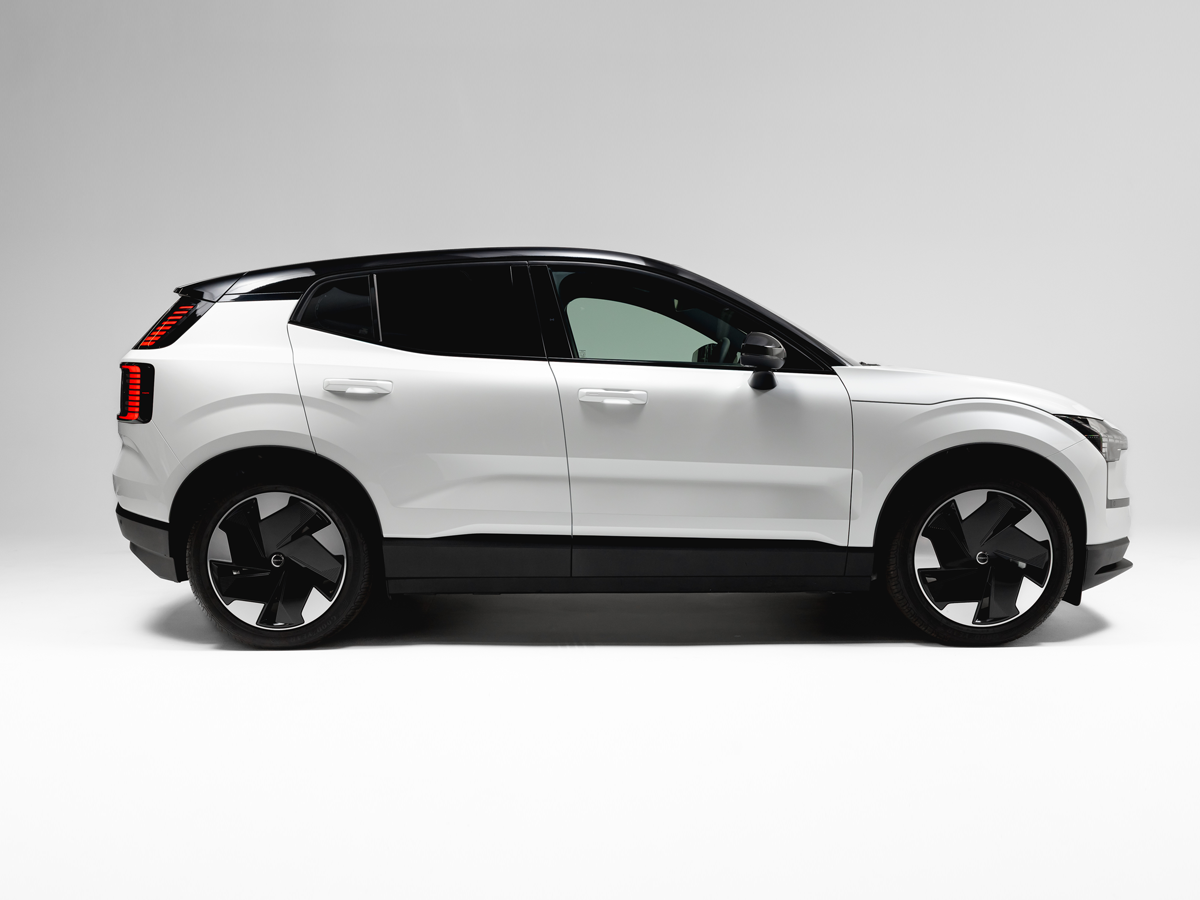 Volvo Unveils The EX30 Cargo