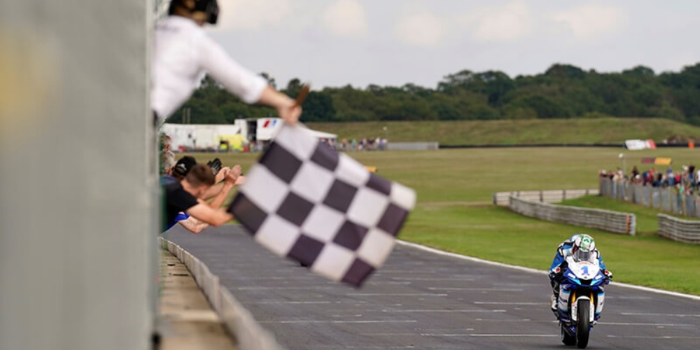 Harris MAXUS Jack Kennedy at the finish line