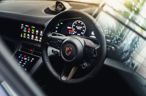 5 Things We Love About Porsche Taycan’s Interior 