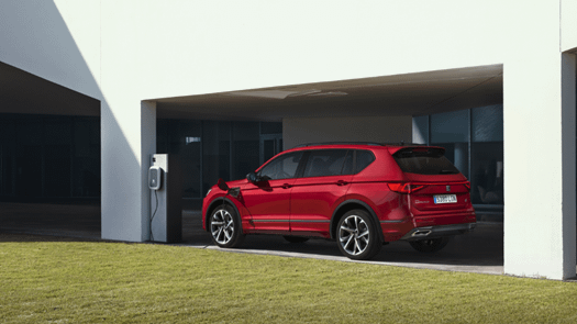 SEAT electrifies its large SUV as the Tarraco e-HYBRID enters production