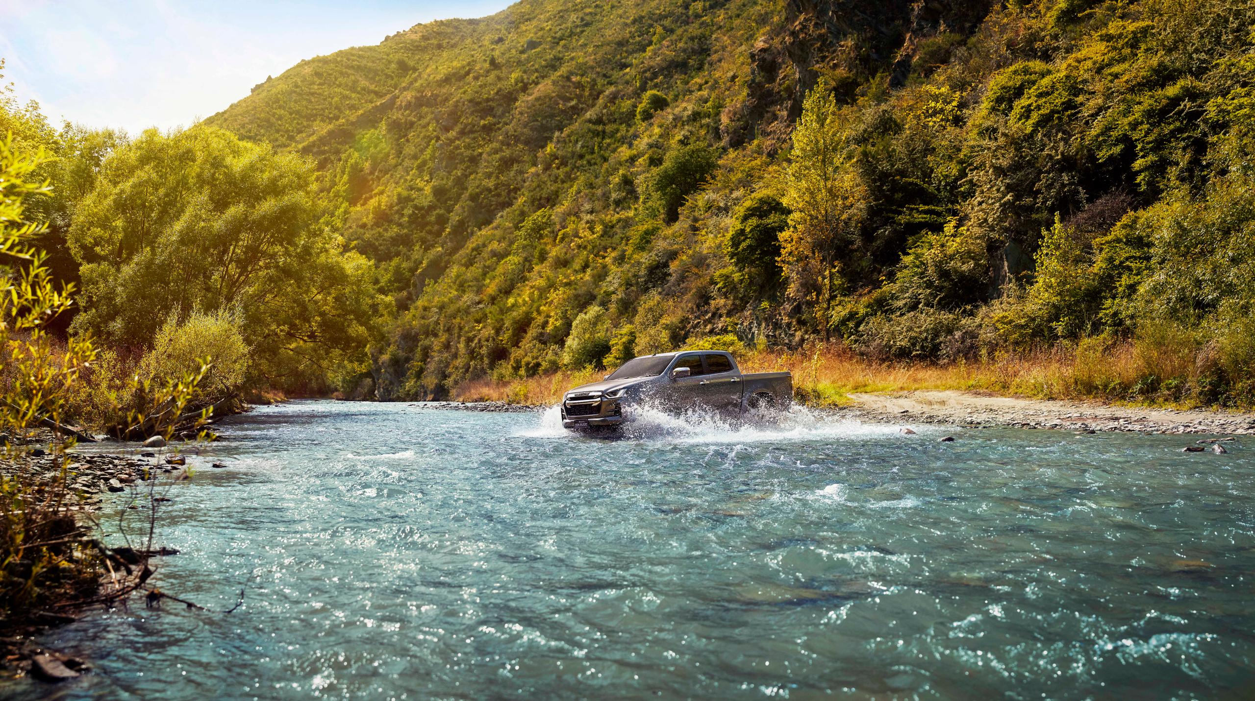 isuzu in water