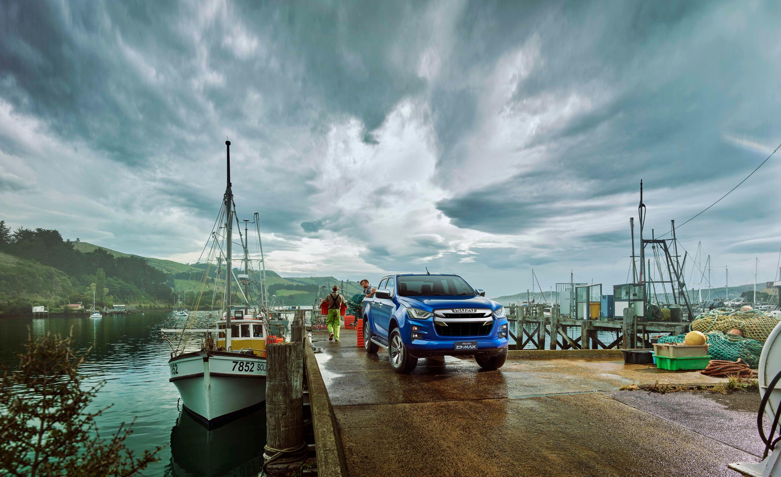 blue isuzu