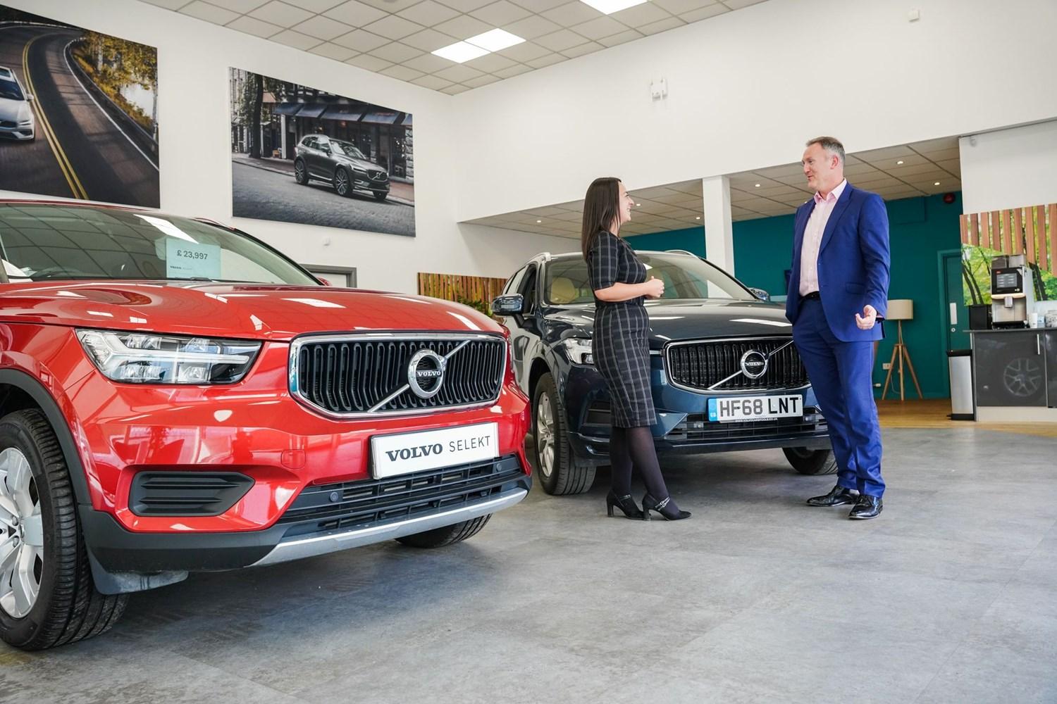 Volvo customer chats to Volvo Used Car Sales Specialist about the Volvo Approved Used Selekt models at Agnew Belfast Volvo