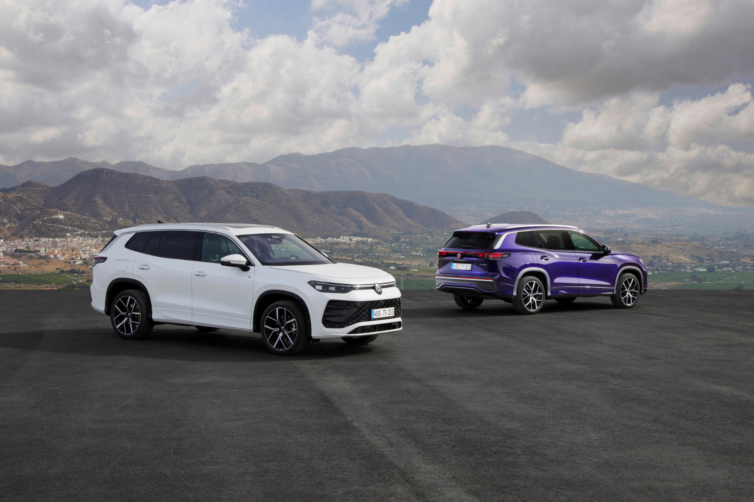 Volkswagen introduces the Brand-New Tayron. 