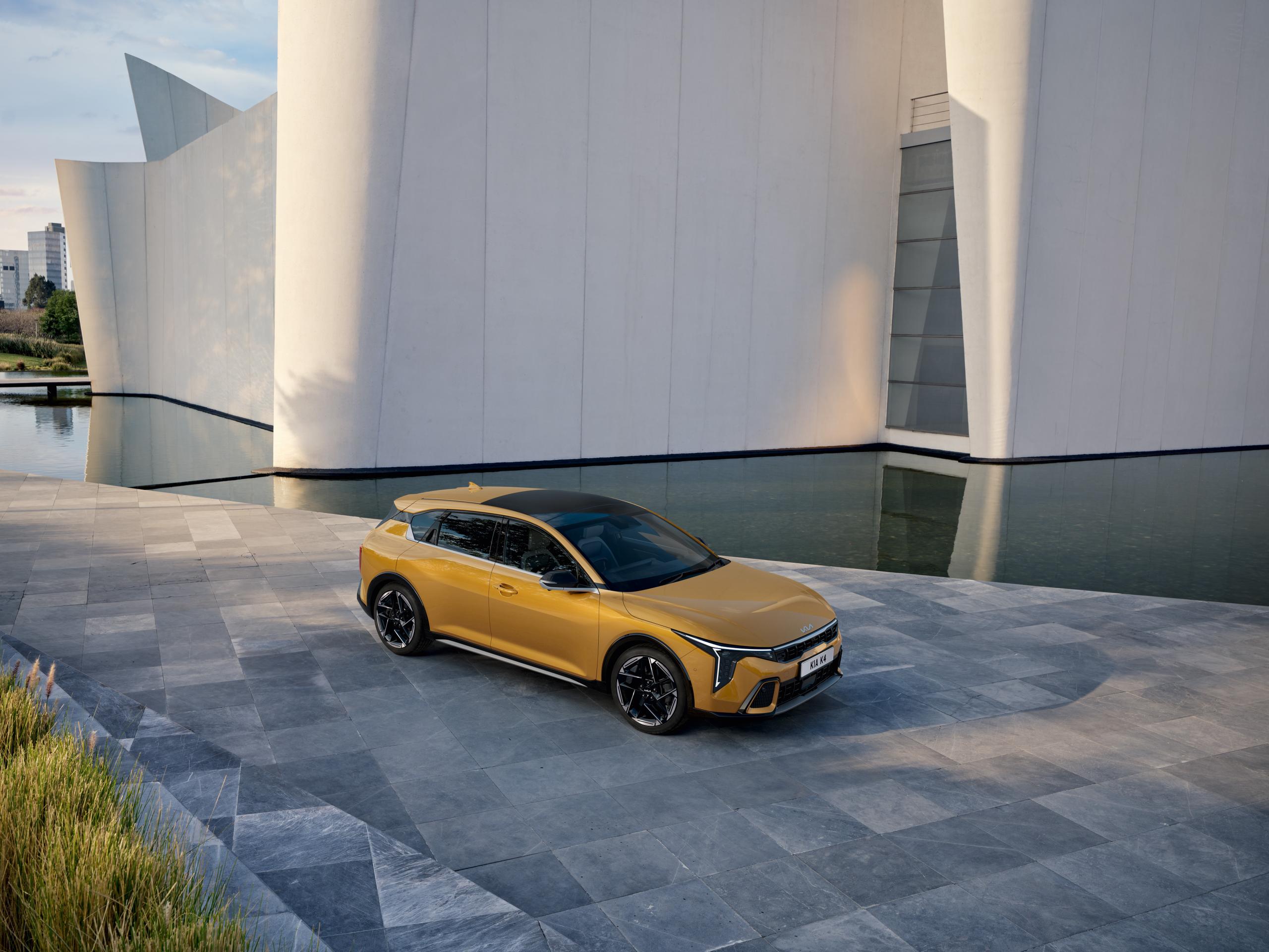 yellow kia k4
