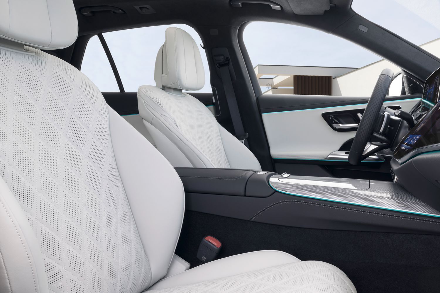 Mercedes-Benz E-Class Estate white interior seats.