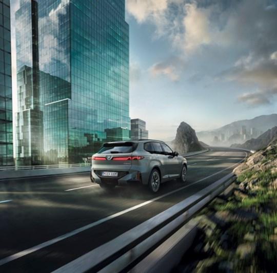 The New BMW X5 and First Ever Electric BMW IX5 Revealed
