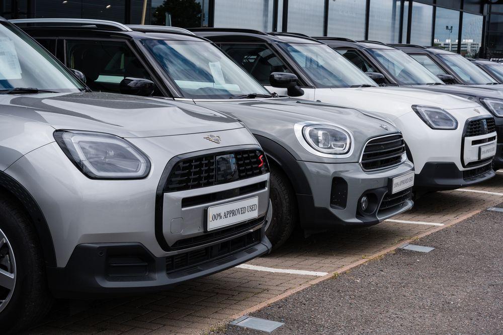 Browse Approved Used MINI