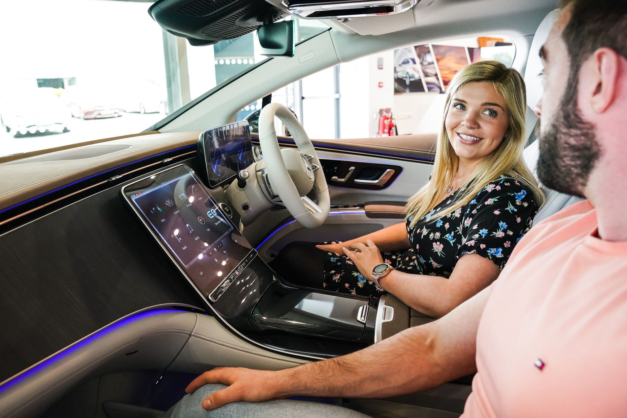 Mercedes-Benz customers talk about the key features of new Mercedes-Benz A-Class while sitting inside.