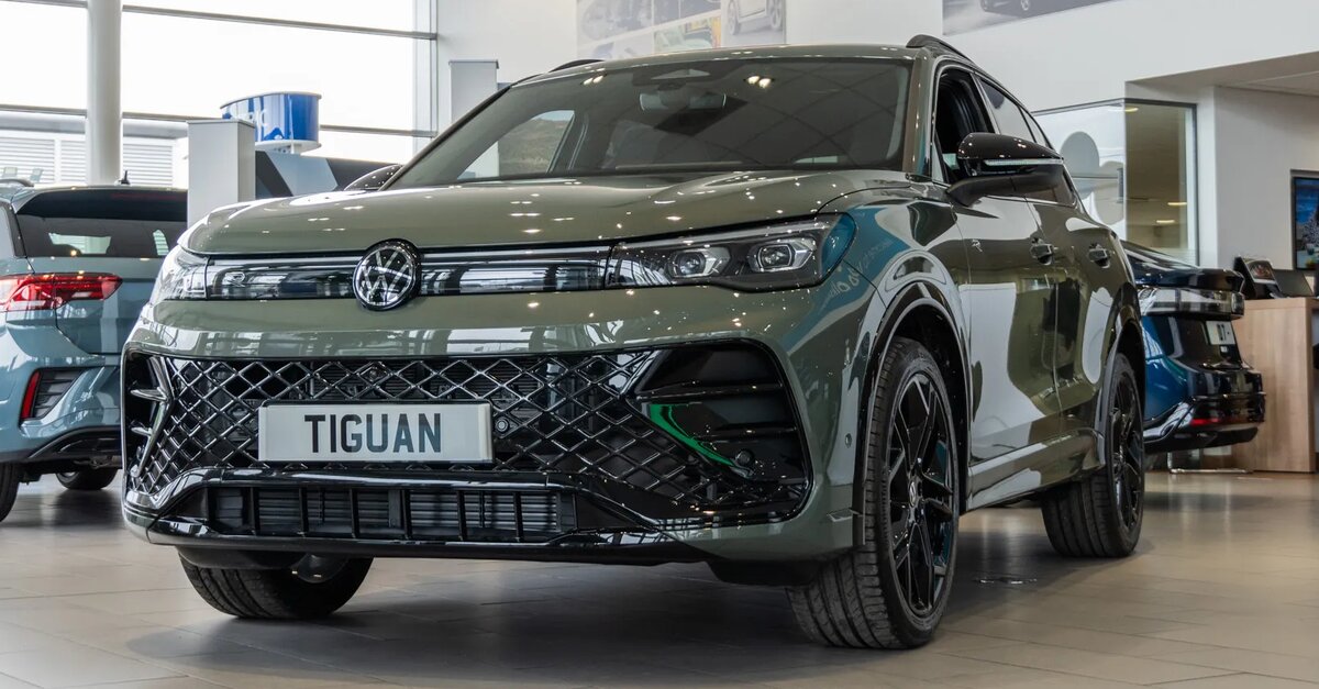 The Best Cars With Big Boots in 2024 | JCT600