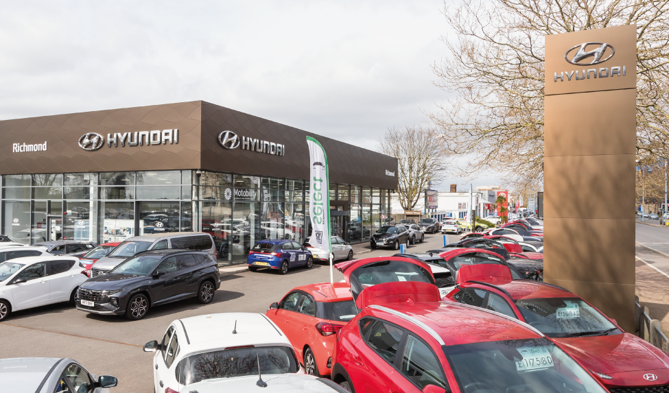 Hyundai Southampton - Showroom - Exterior