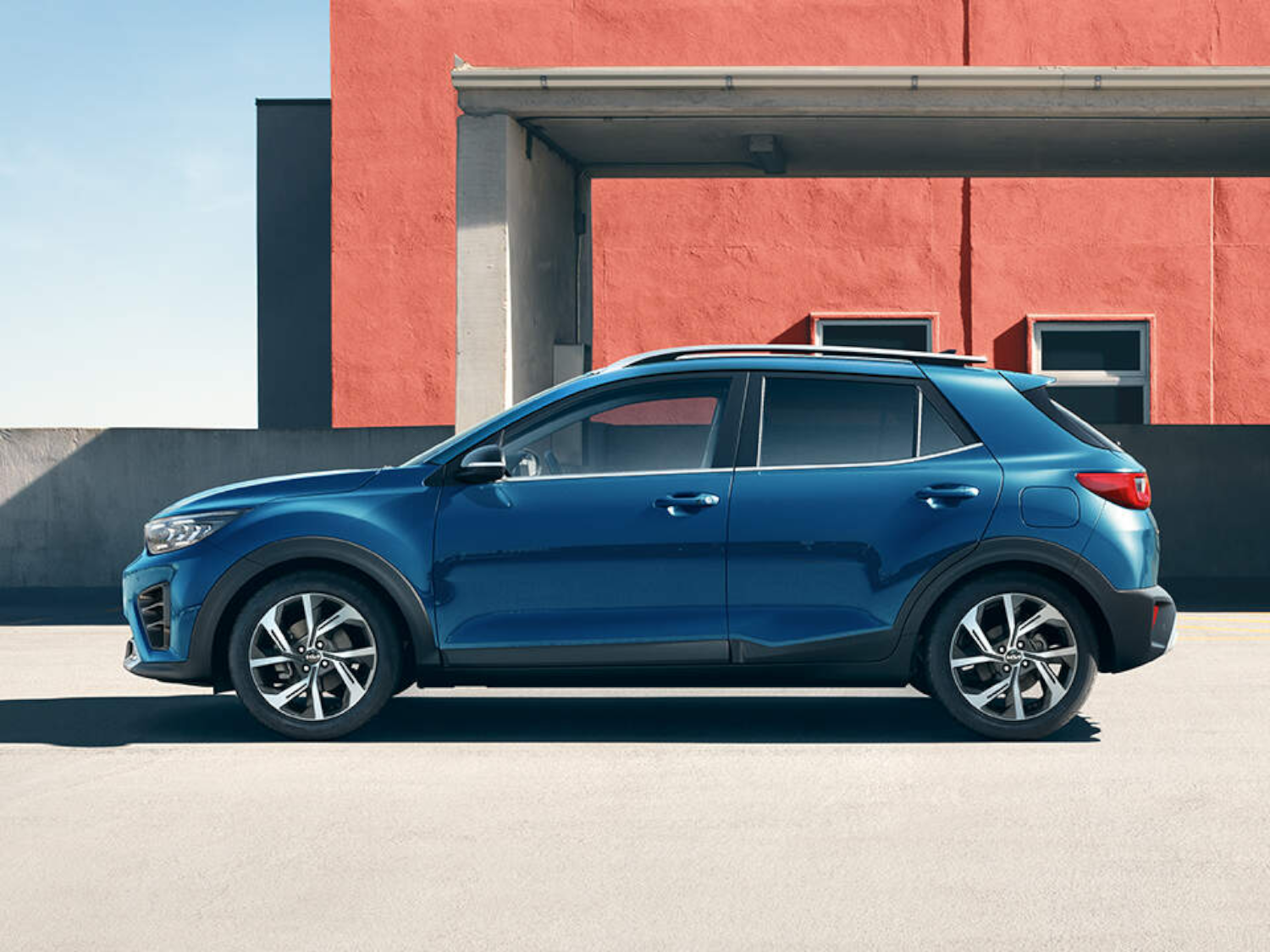 Blue Kia Stonic Side View