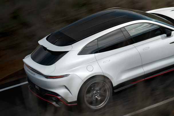 DBX S lightweighting