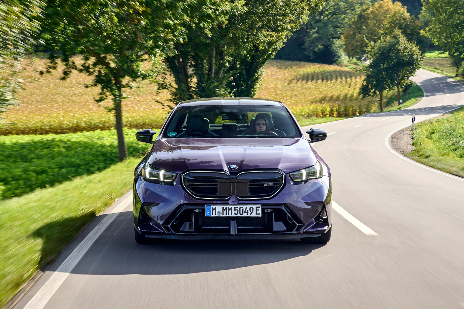 Front view of the new BMW M5 Touring.