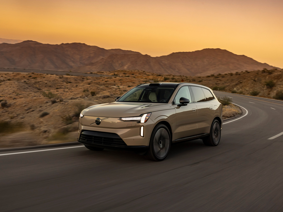 Volvo EX90 Named Luxury Family Car Of The Year