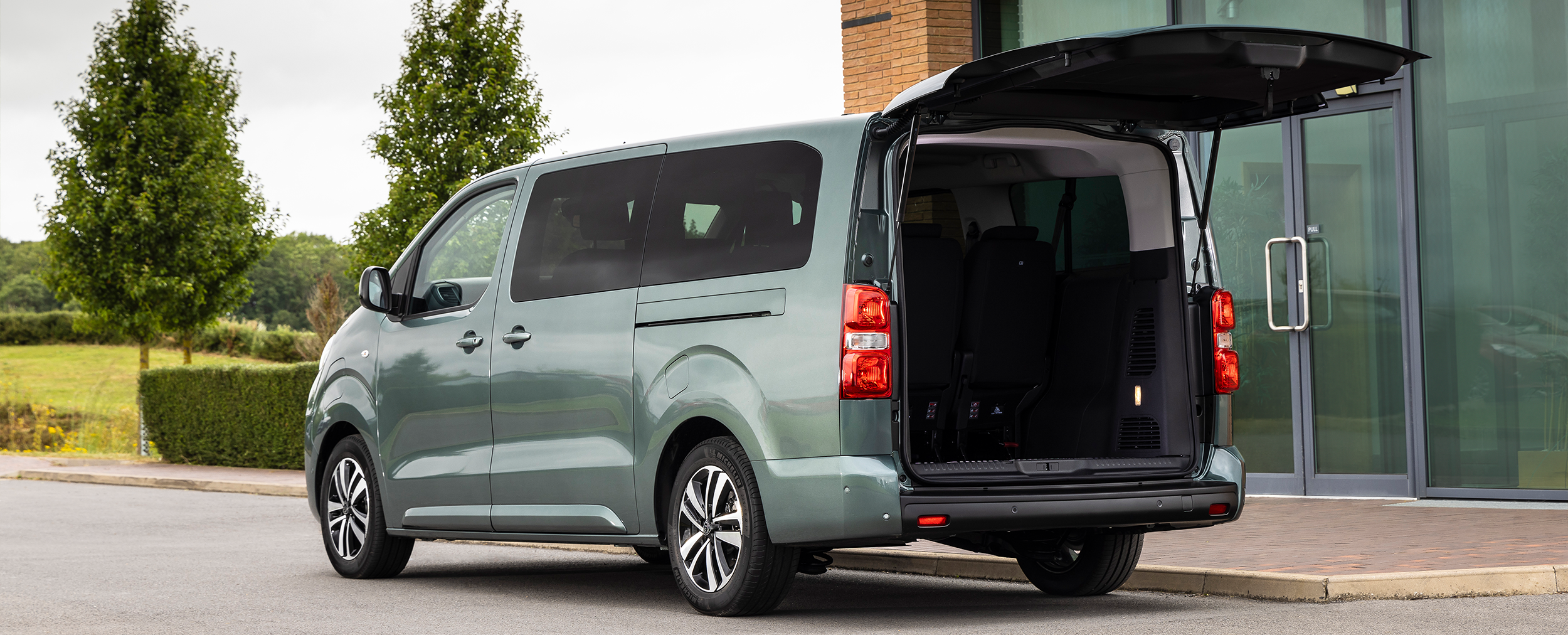 _cogCmsNewCarModel.Title