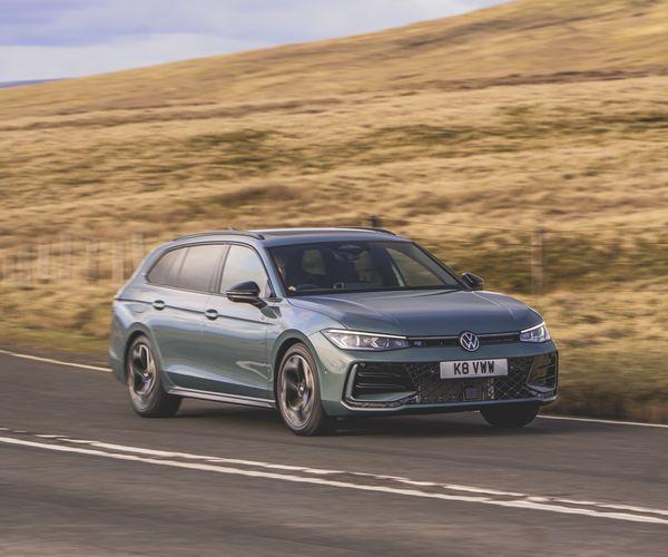 Celebrating 2025 What Car? Awards Success with Agnew