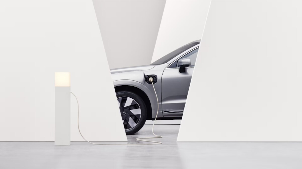 volvo charging plug in hybrid