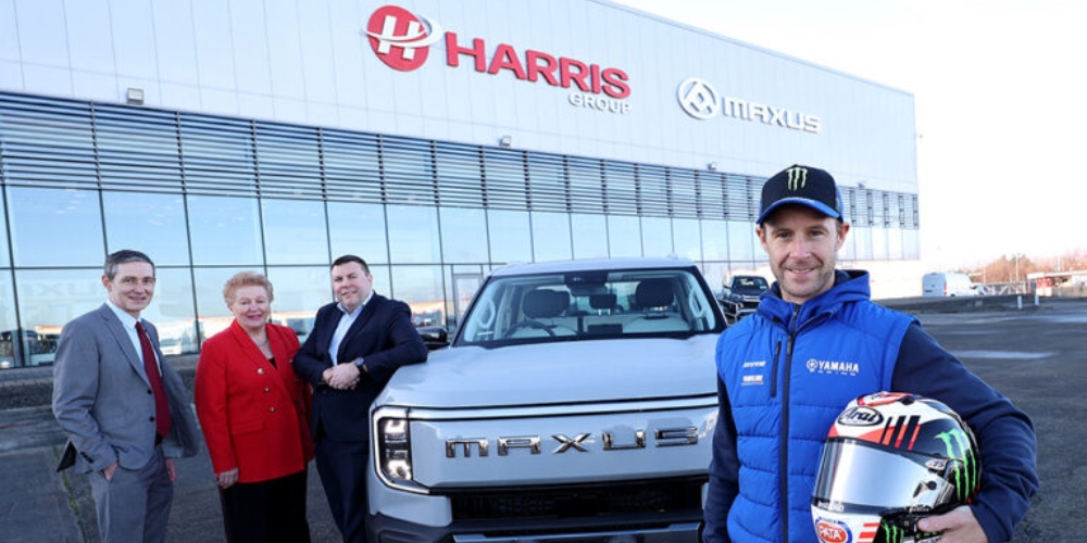 Harris MAXUS Joins Pata Yamaha WorldSBK Official Team