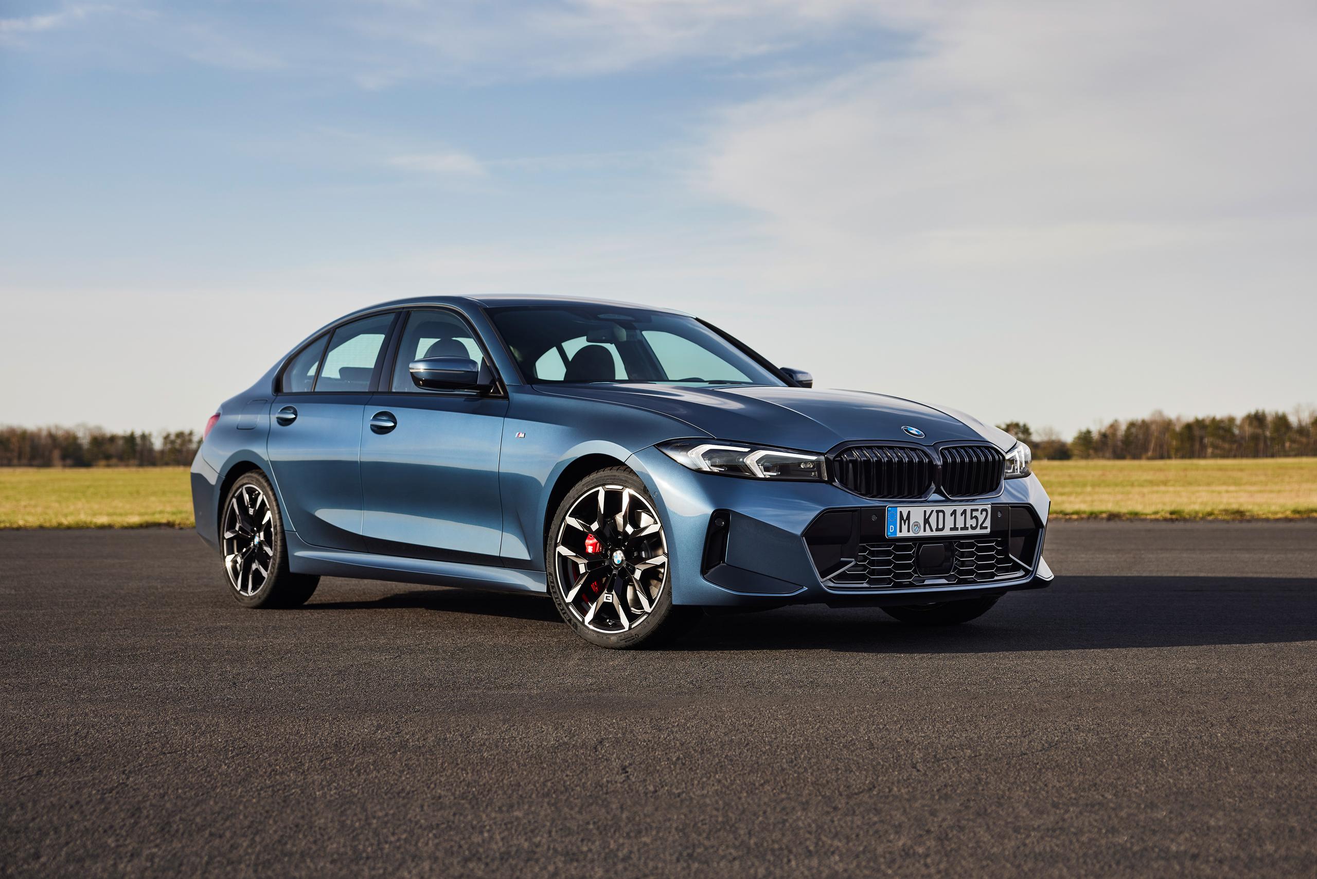 The new BMW 3 Series Saloon in blue,