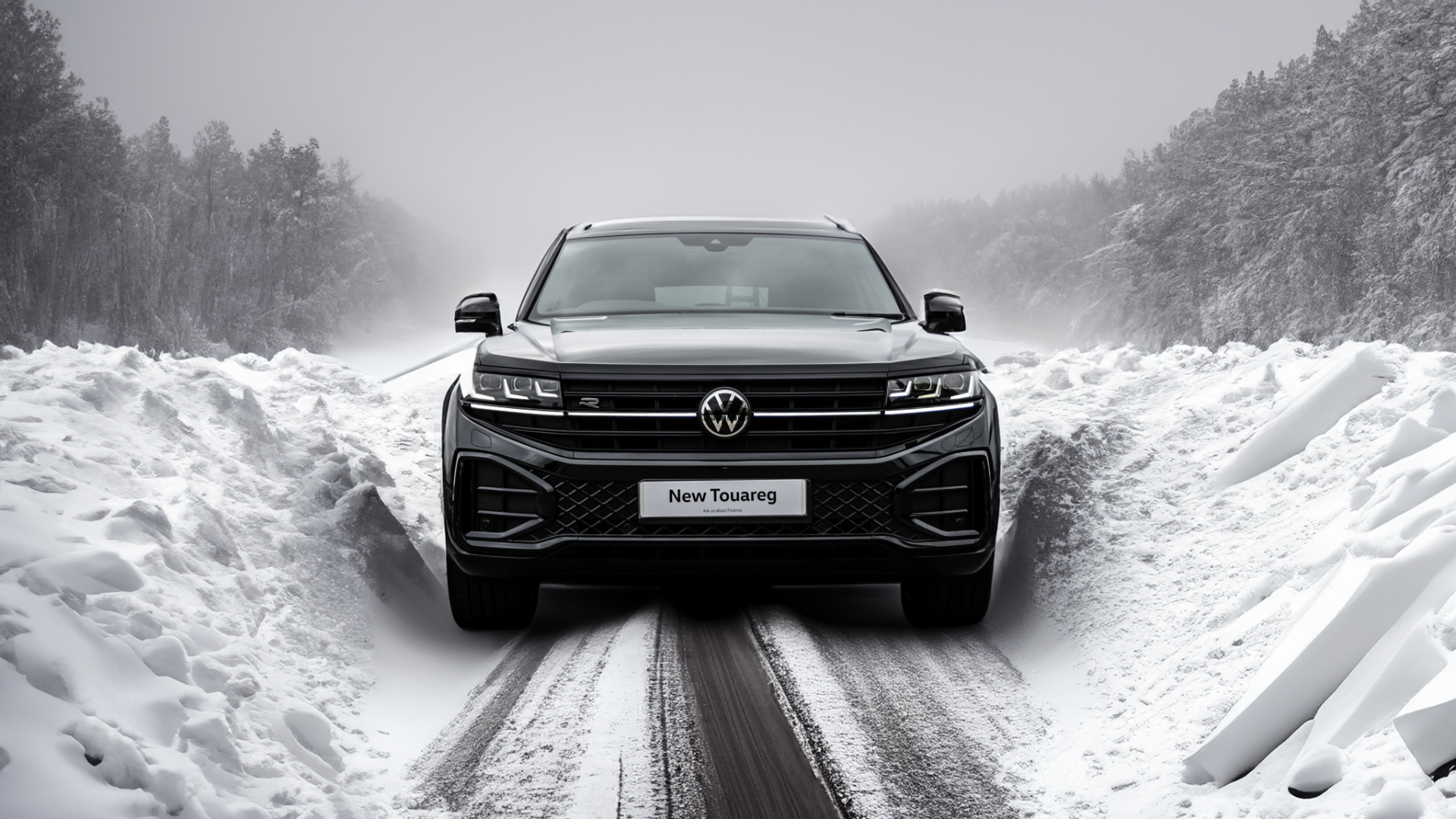 Snowy Volkswagen Touareg