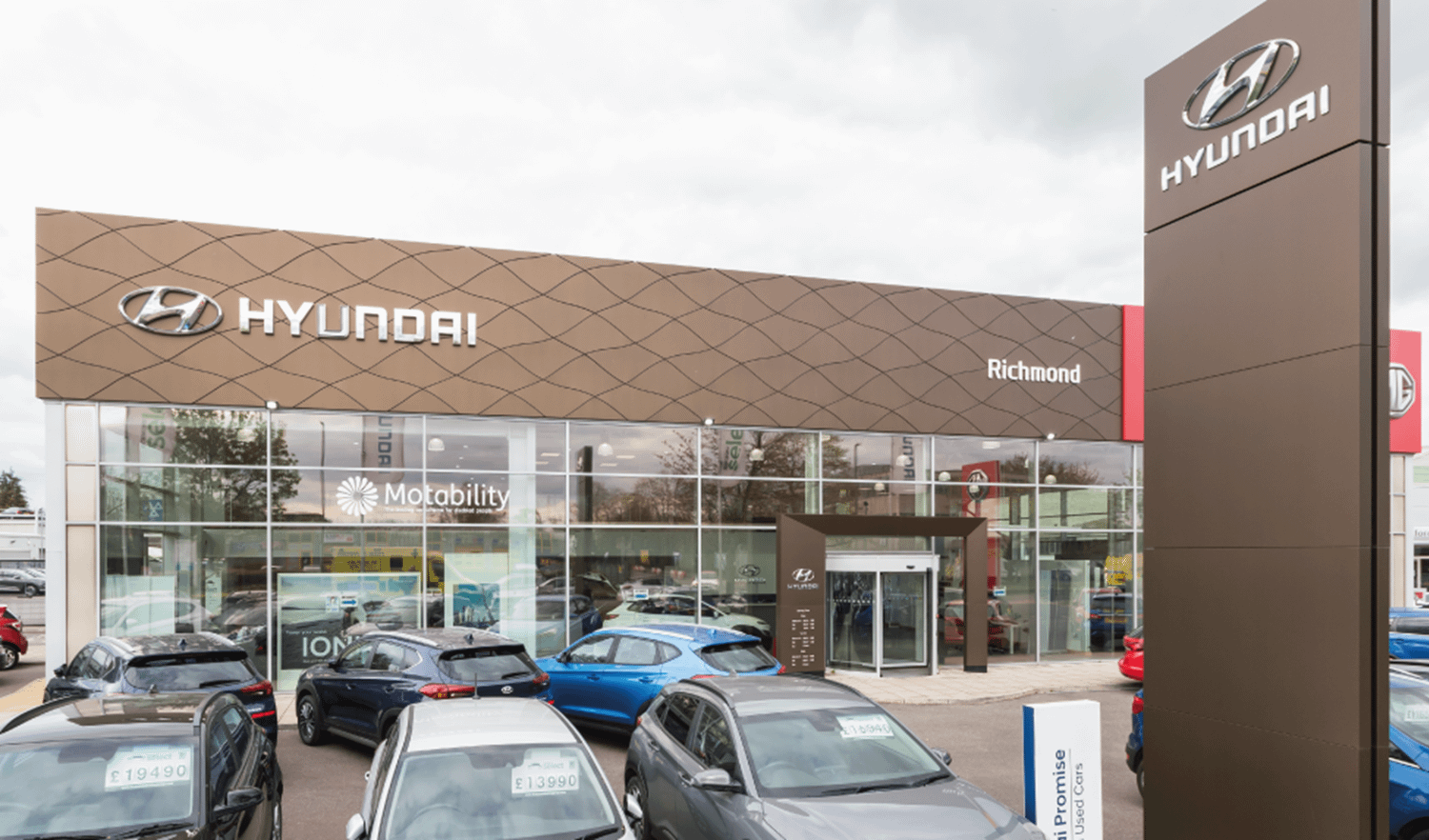 Guildford Hyundai - Showroom - Exterior