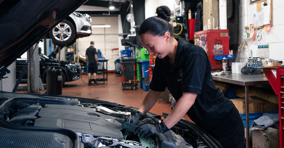 Mercedes-Benz Technician