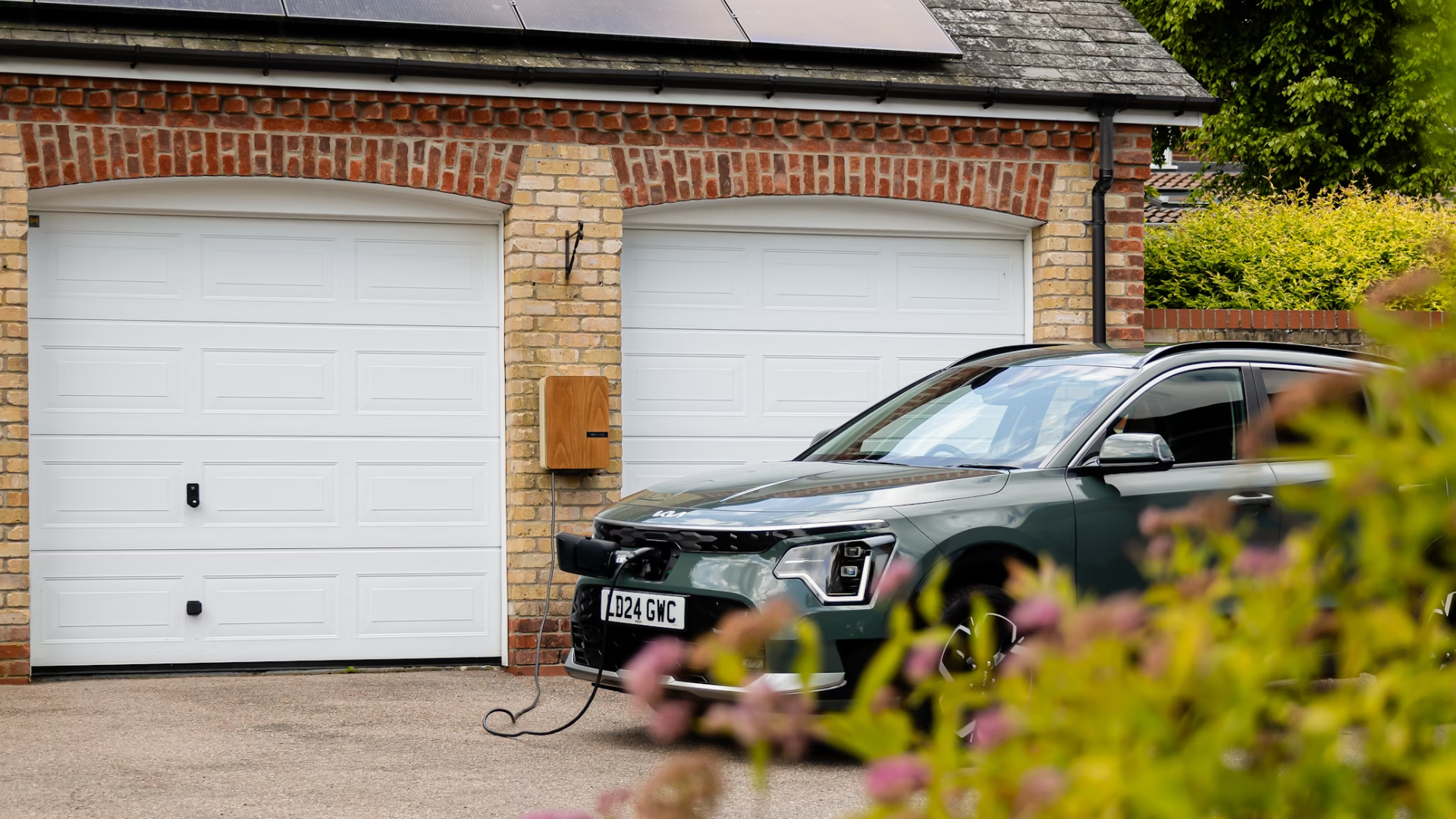 The Ultimate Startin Guide to Charging an Electric Car