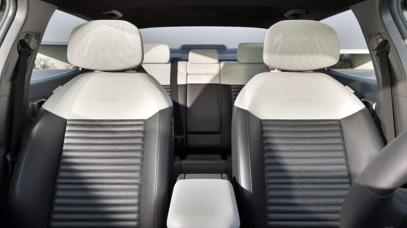 front seats of kia ev4
