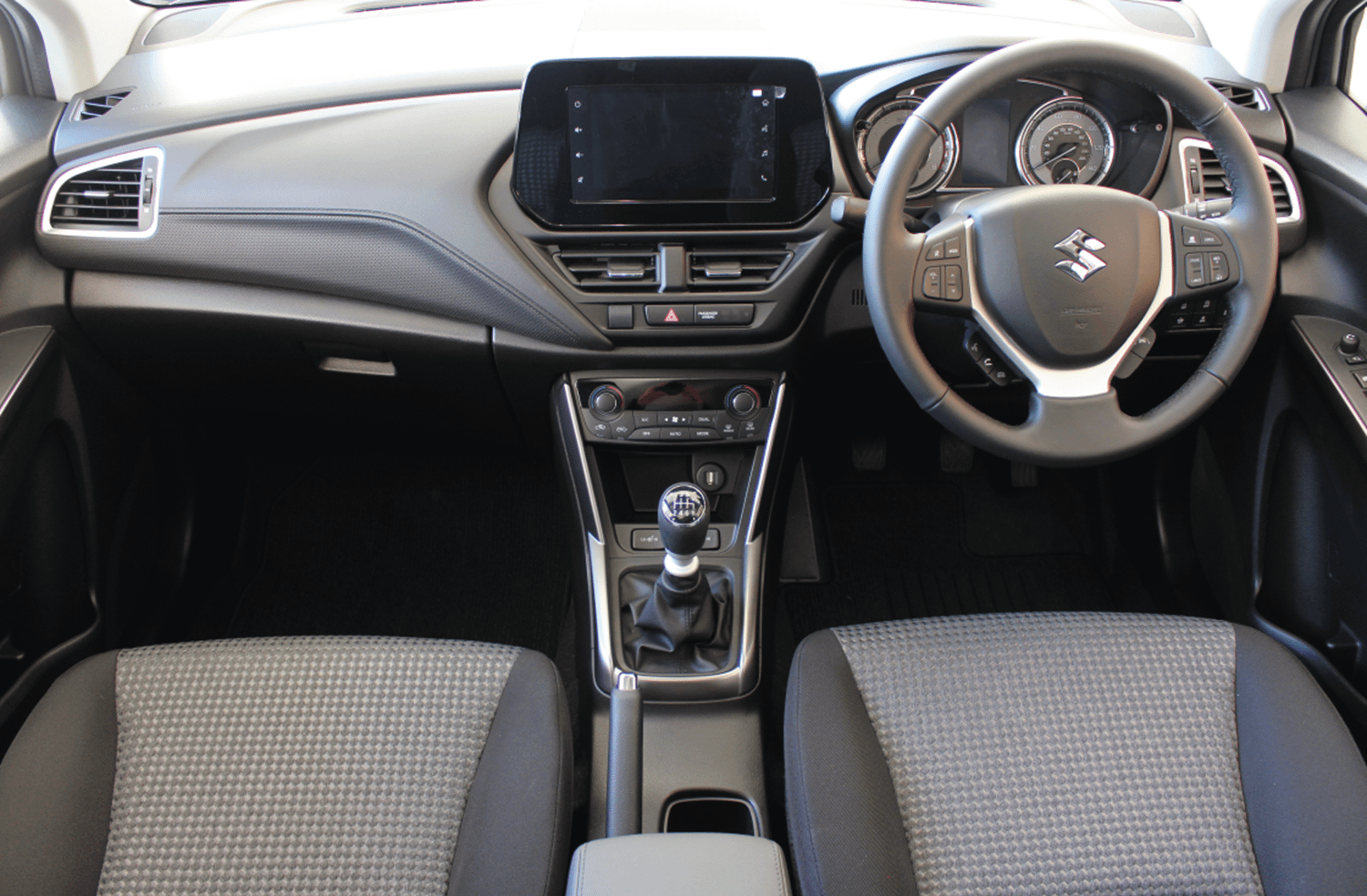 Suzuki S-Cross Interior
