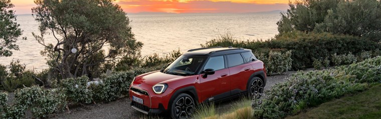 MINI All-Electric Aceman