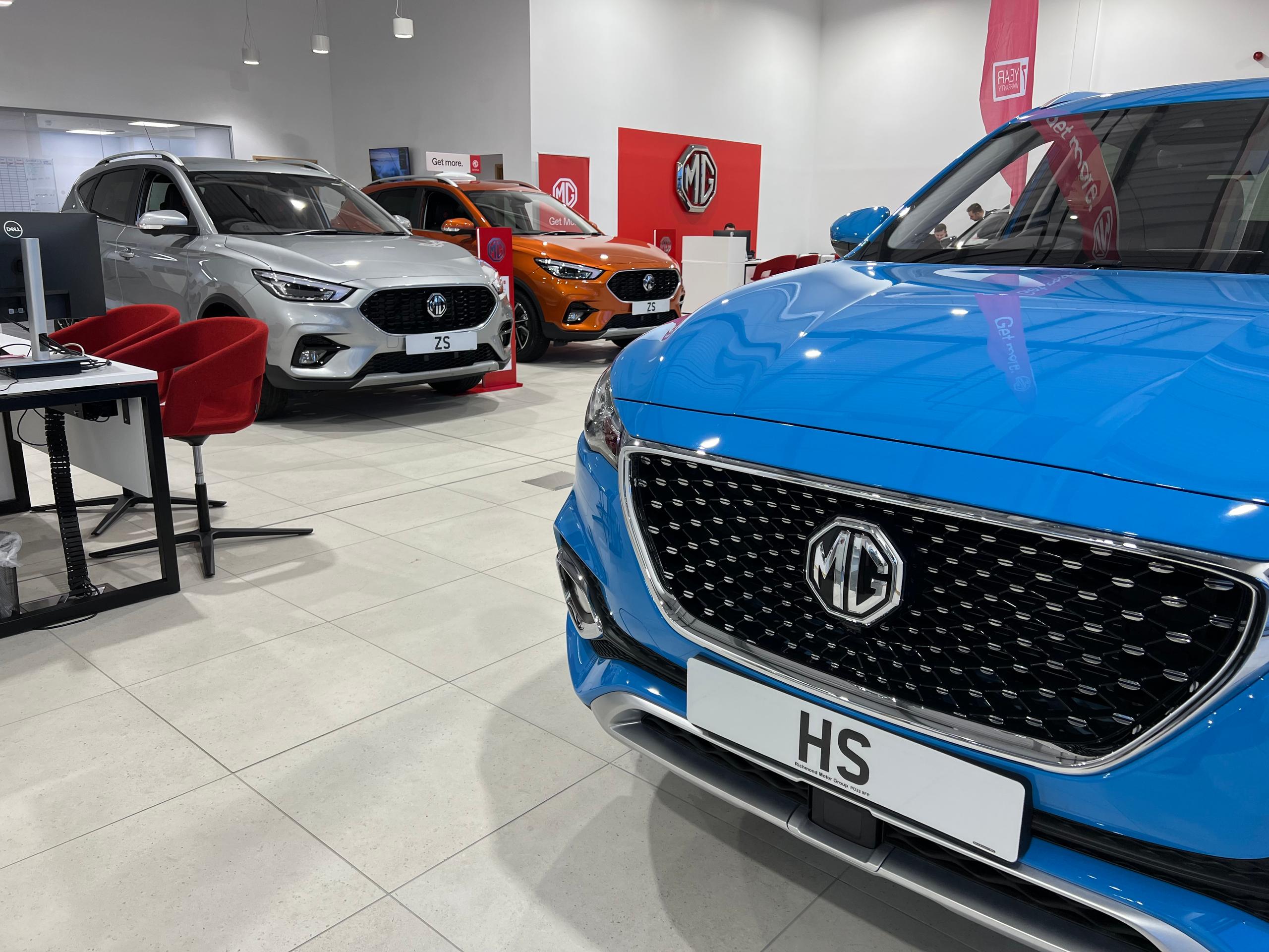 MG HS in Blue, parked in Richmond MG Showroom, Bognor Regis