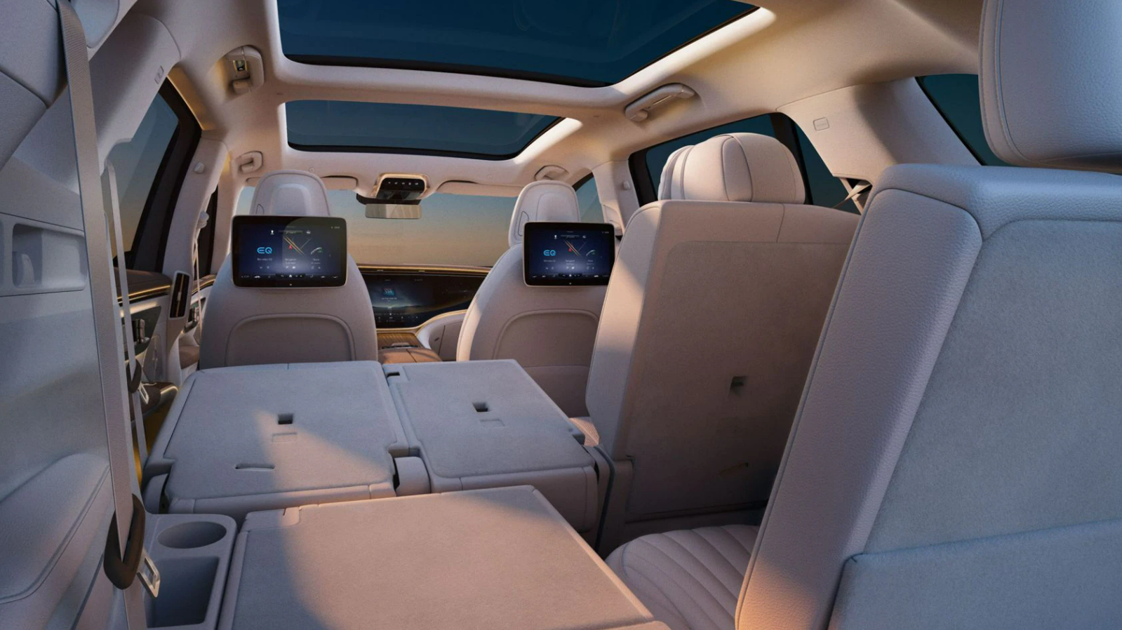 EQS SUV