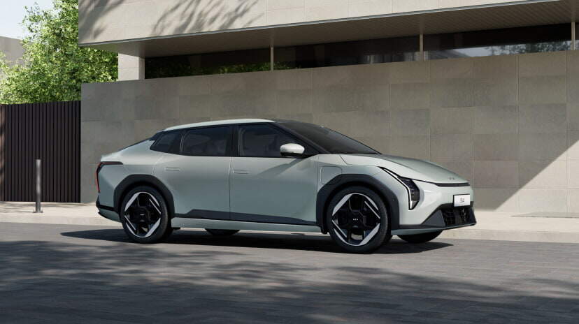 white kia ev4
