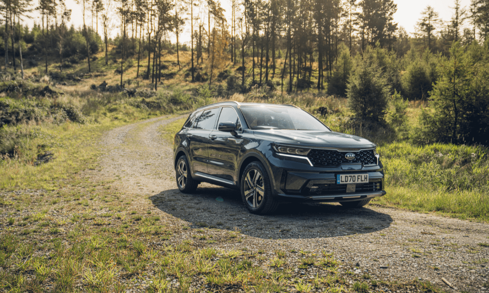 Kia Sorento Front Side View