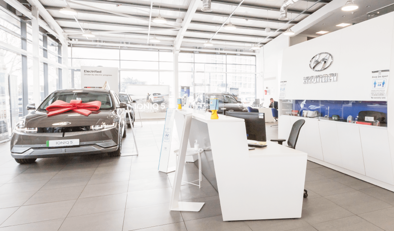 Hyundai Southampton - Showroom - Interior
