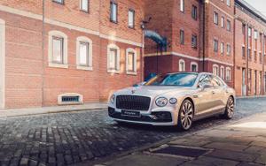 Bentley Leeds image