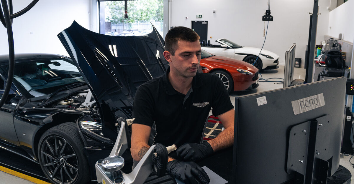 Aston martin Technician