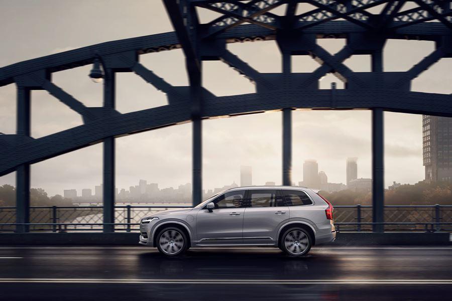 Silver Volvo XC90 side view