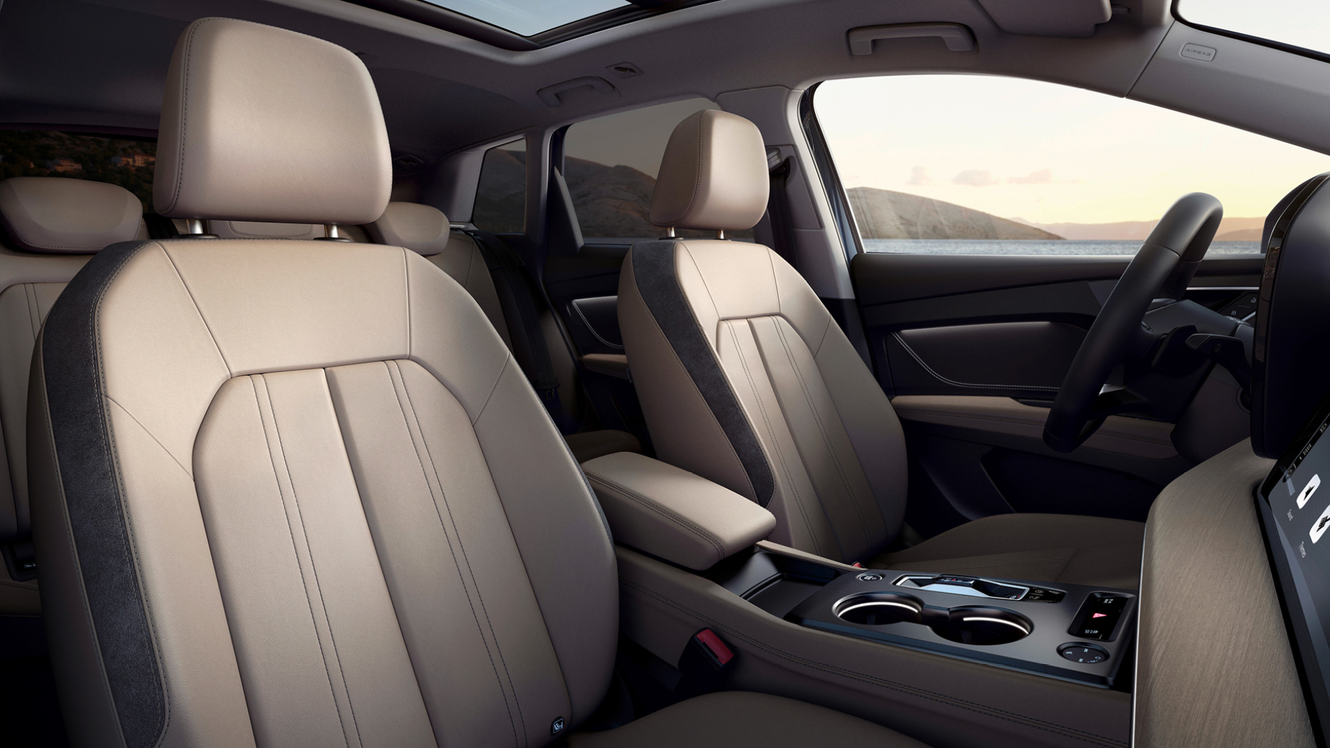 New Q4 SUV e-tron