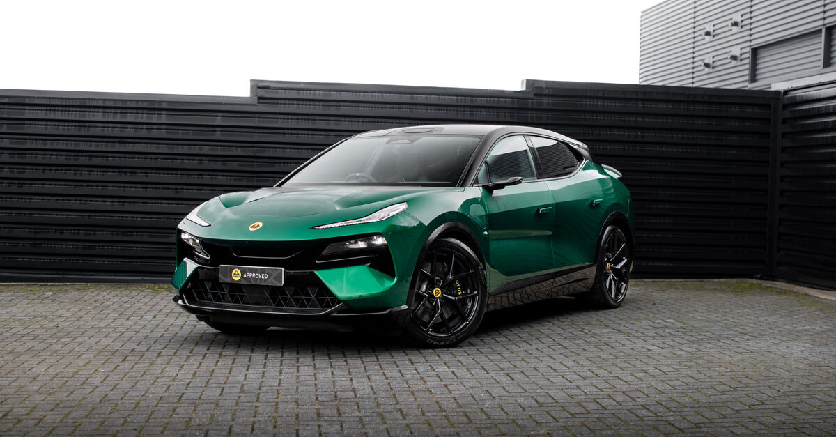 Lotus Eletre